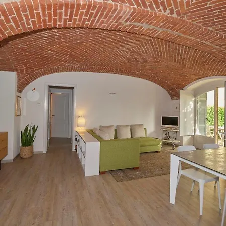 La Morra Suite Apartamento *