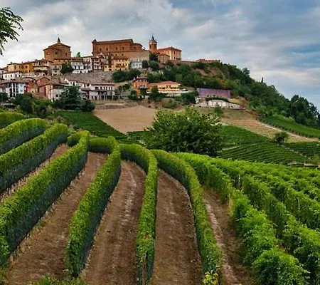 La Morra Suite 아파트