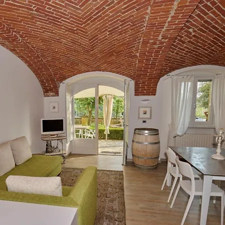 La Morra Suite *